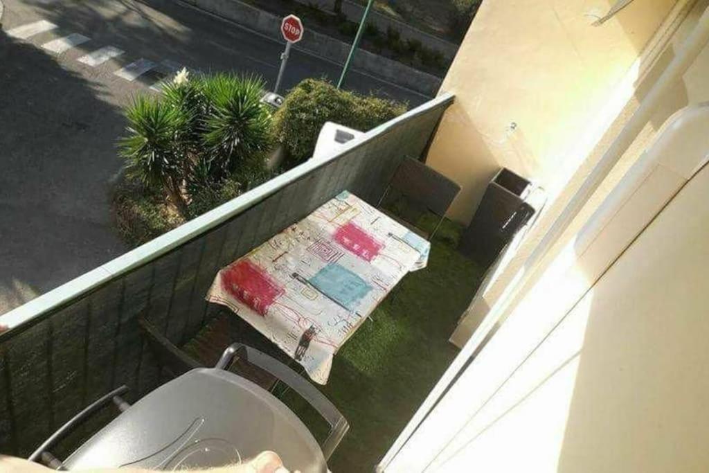 Studio 150M De La Plage La Seyne-sur-Mer Esterno foto